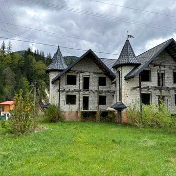 Таунхауси Татарів 10 км від Буковелі