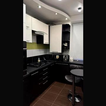 Генерала Олександра Грекова вул., 8