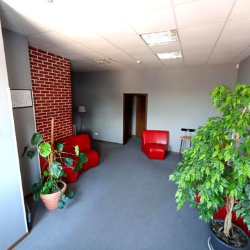 Ярошівська вул., 83