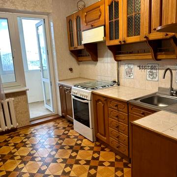 Київська вул., 26