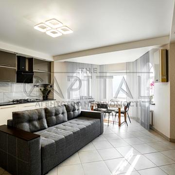 Тиханська вул., 11