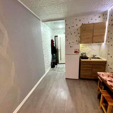 Добровольців пров., 10