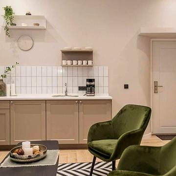 Малопідвальна вул., 15