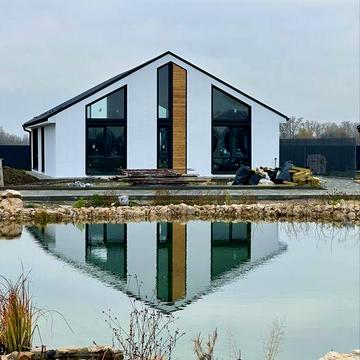 Продаж котеджу 125 кв.м з видом на ставок. Ділянка 6 сот