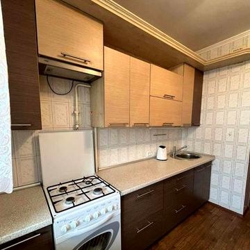 Продаж двокім квартири по вулиці Кос-Анатольського 52м2