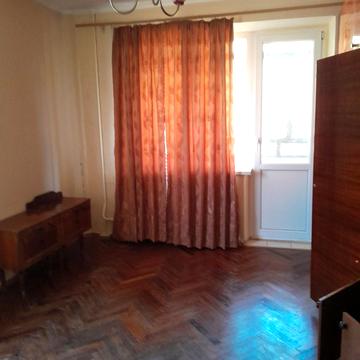 Івана Кавалерідзе вул. (), 1