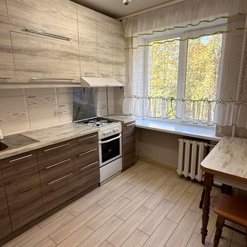 Миру просп., 70б