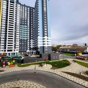 Варненська вул., 27/2