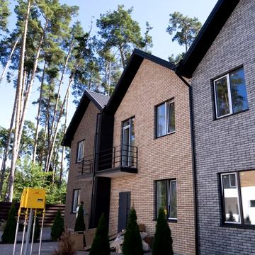 Полтавська вул.