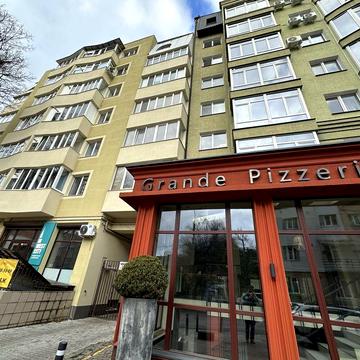 Продається світла та простора 2-кімнатна квартира вул. Мулика