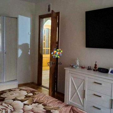 Сталинка Продаж 3к. квартири Автозаводська 27в