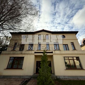 Городищенська, 1