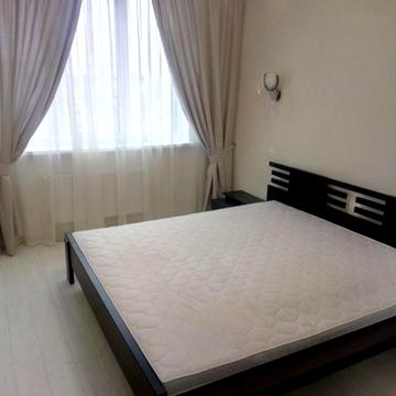 Вячеслава Липинського вул. (), 28