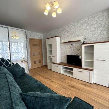 Оренда квартири 1 к вул.Роксоляни в новобуд за 400$