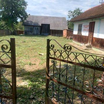 Продається будинок 30 соток землі