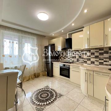 Сергія Москаленка вул. (Красовського), 45