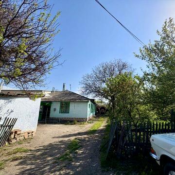 Продам 4-ох кімнатну квартиру