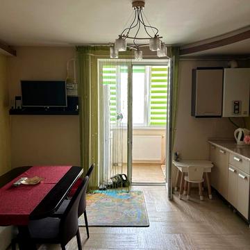 Василя Симоненка вул., 39