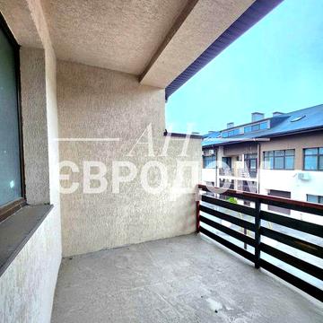 Продам квартиру в закрытом комплексе на Холодной горе ЖК комбайновский