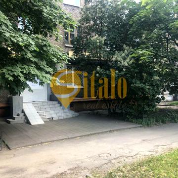 Незалежної України вул. (40 років Радянської України), 82