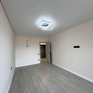 Миколи Боголюбова вул., 1