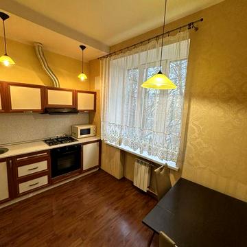 Світло не вимикають! Оренда 2 кімнатної квартири біля метро Кловська