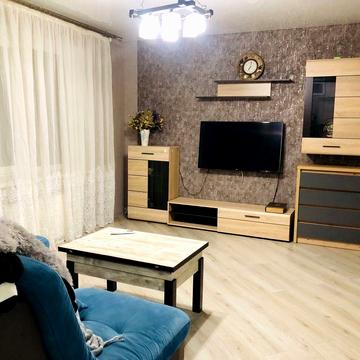 Сдам  шикарную квартиру - студию,Стрелецкая набережная