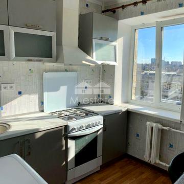 Продам 1 к квартиру Бот Сад Павлово поле, Олександра Олеся, 10