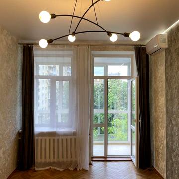 Євгена Коновальця вул. (Щорса), 18