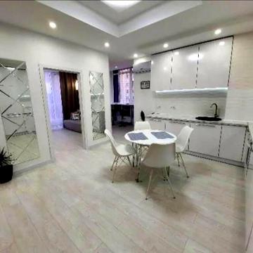 Сімферопольська вул., 2