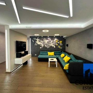 Виконкомівська вул., 7