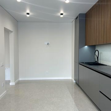 Миколи Боголюбова вул., 3