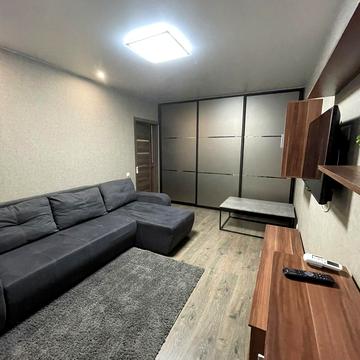 Червоної Калини просп. (Володимира Маяковського), 17-Г