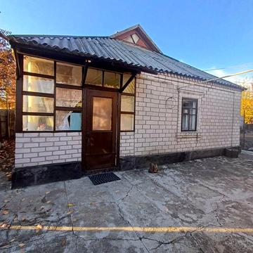 Продаж будинку з жилою літнею кухнею,район вул.Готвальда.