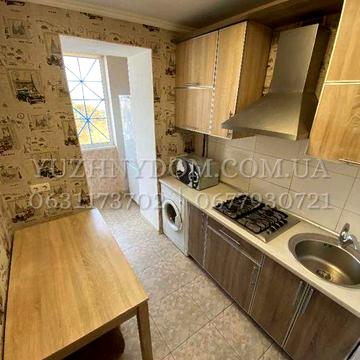 Продам 1-о кімнатну квартиру з ремонтом