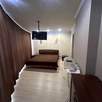 Панаса Мирного вул., 1