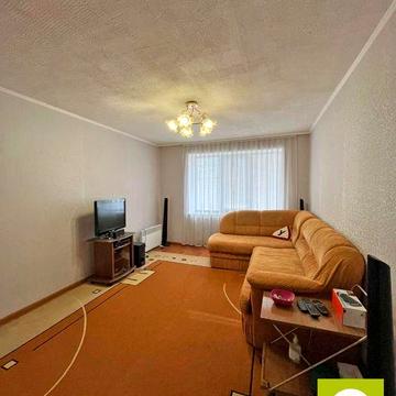 Квартира під замком