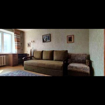 Анни Ахматової вул., 5