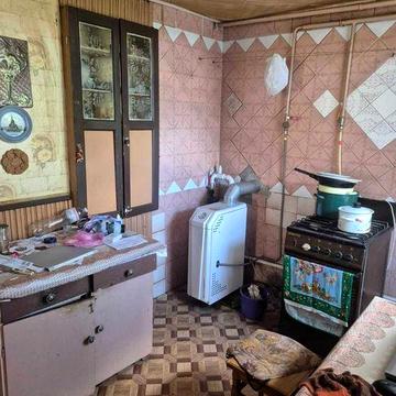 Продаю просторный и очень теплый дом в тихом центре г Мерефа