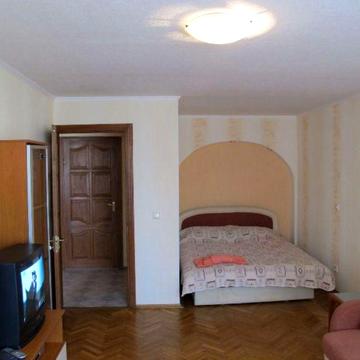 Центр, // 1ка, // бул.Лесі Українки 7.,// СВОЯ.