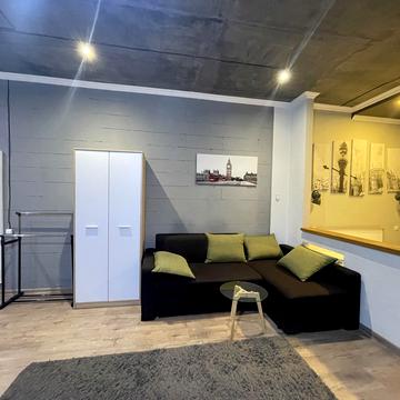 Євгена Коновальця вул. (Щорса), 36-Е