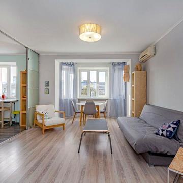 Юрковская 28, клубный дом, 3к, возле метро. Без комиссии!