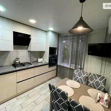 Продаж 3к Квартира Квітки Цісик (Корольової Гулі) вулиця