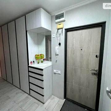 Продаж 3к Квартира Квітки Цісик (Корольової Гулі) вулиця