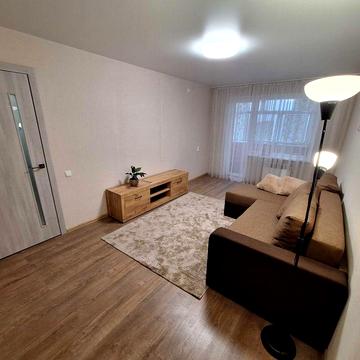 2 кім. 4 поверх р-н Владі з НОВИМ ремонтом.