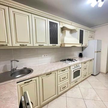 Миру вул., 41