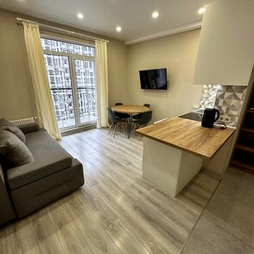 Михайла Максимовича вул. (Онуфрія Трутенка), 26-Б