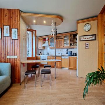 Олександра Архипенка вул. (Мате Залки), 12/3