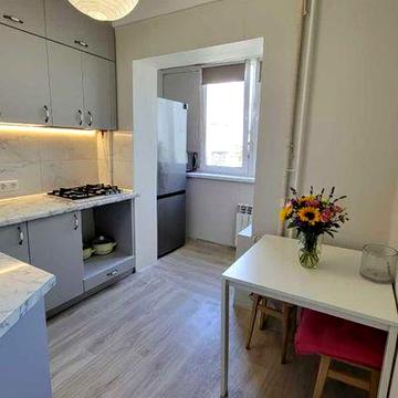 Продаж видової 1-кімнатної квартири Березняки, вул. Юрія Шумського, 8