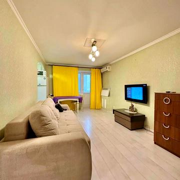 Европейська, 13